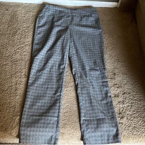 Hilary Radley pull on stretch pants size M